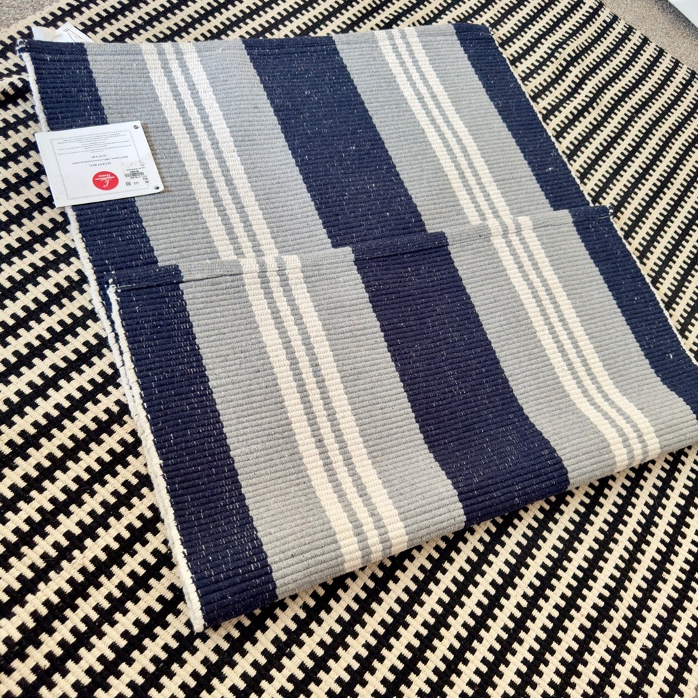 LR HOME 4 Ft. Coastal Cottage Striped Woven Accent Area Rug Navy Blue Grey White